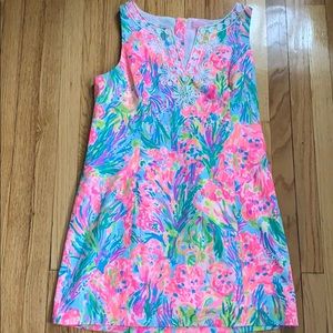 Lilly Pulitzer size 16 shift dress.